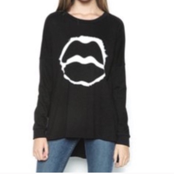 Lauren Moshi Tops - Lauren Moshi Black & White Lips Graphic Pullover